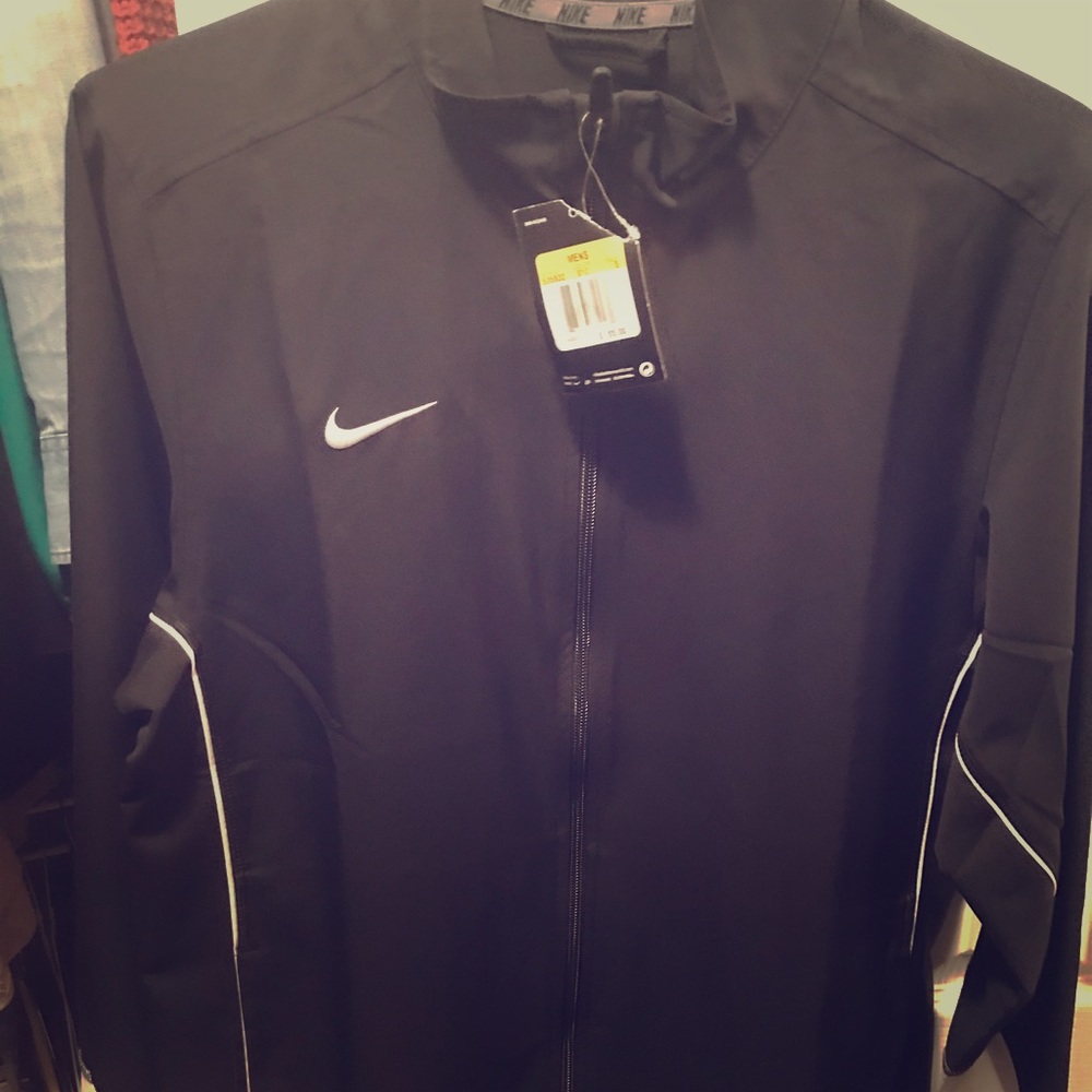 NWT Nike lightweight full zip jacket